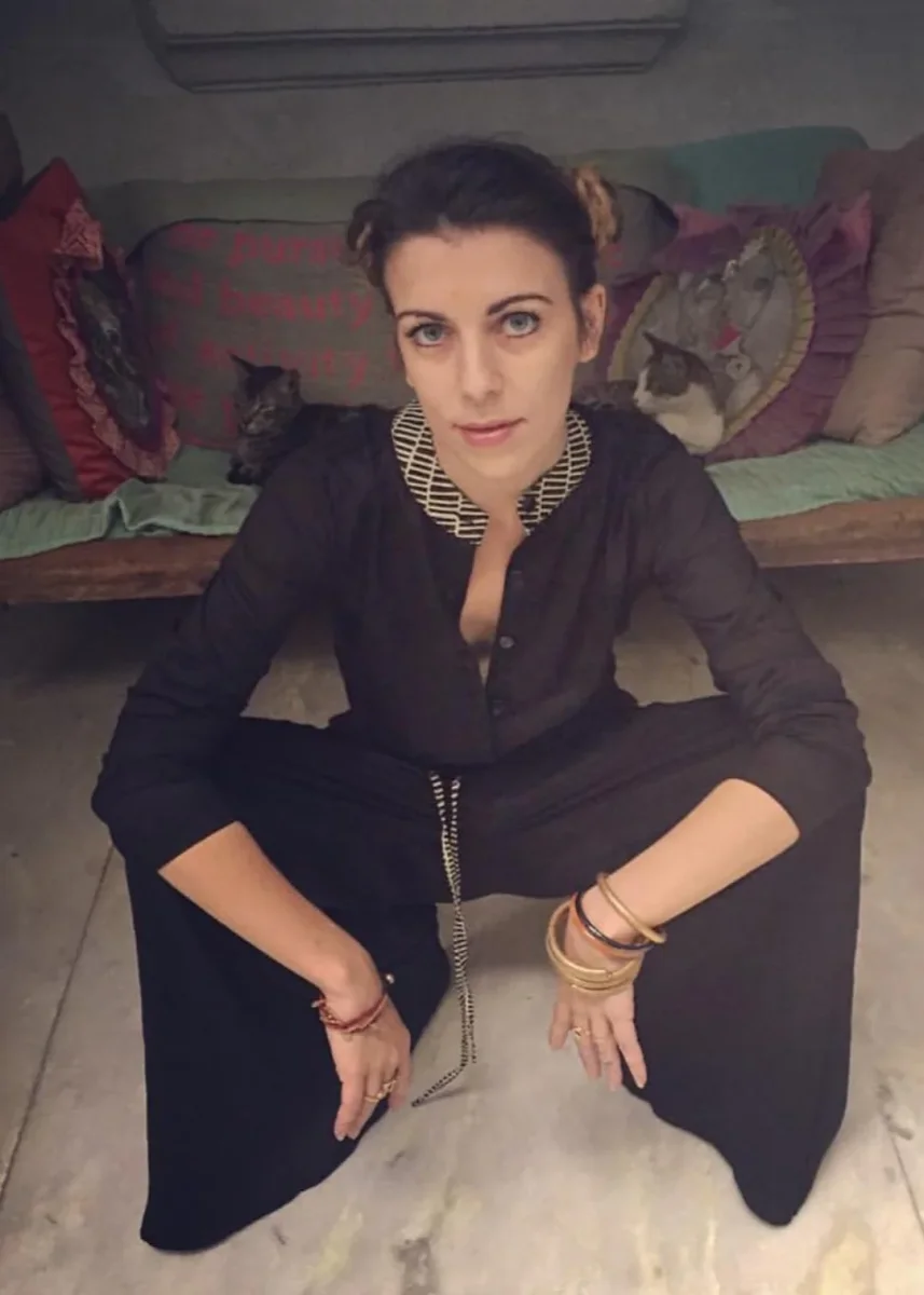 “Black Spirit” – Tuta boho chic in cotone naturale - immagine 2